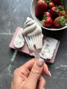 lody jogurtowe, lody jogurtowe domowe, lody na jogurcie grecki, lody bez cukru, zdrowe lody